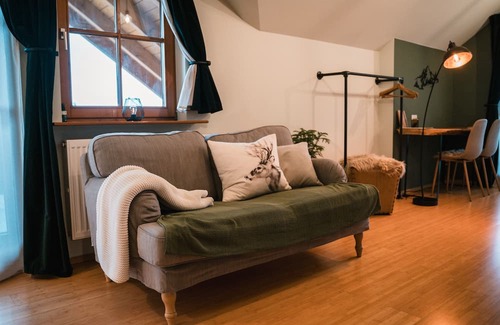 Hohenstein Apartment | Albpanorama- Apartment mit Privatsauna u. Ausblick