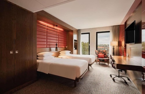 The Hague Center House | Upscale Historic Stay in The Hague - Premium And Convenient Amenities | 3 Units