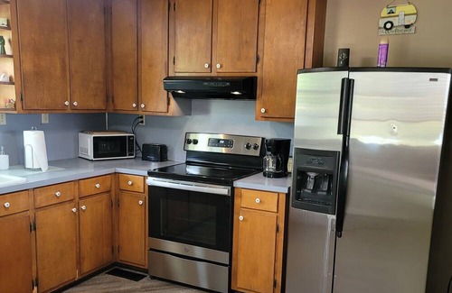 Pinetown House | "Katie's Hideaway", Rural and Private, yet only 3 miles from Belhaven, NC
