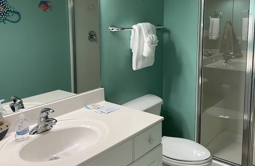 West Panama City Beach Condo | Beachfront Condo on the west end of beautiful Panama City Beach.