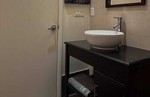 Broadway Triangle Apartment | Sunny 1 bed for rent in 1500sf Home. Balcony, Private bath, 20min to the city!