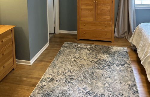 Williston North House | Spacious 5-bedroom house 2 miles from Burlington Airport