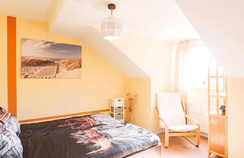 Duisburg Mitte Apartment | · 3-zimmer-wohnung: Zentral & Geräumig Duisburg ·