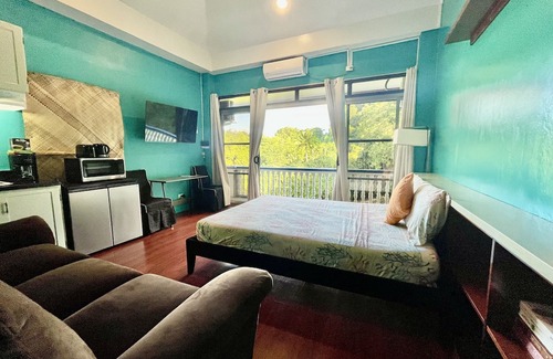 Koror Apartment | Ngermid Oasis - Spacious Studio Loft W/ Kitchen & Garden Views