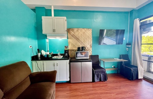 Koror Apartment | Ngermid Oasis - Spacious Studio Loft W/ Kitchen & Garden Views