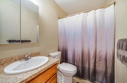 Bayshore - Klatt Apartment | Cozy South Anchorage Apartment Unit!