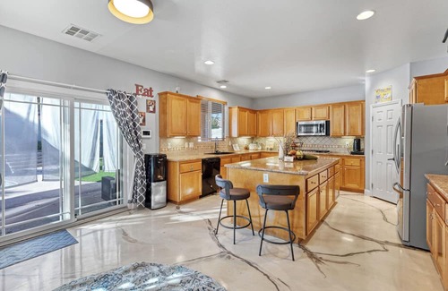 Silverado Ranch House | Lavender Oasis-Your Retreat from the Vegas Hustle