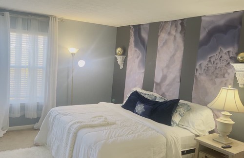 Grayson House | Enjoy Grayson More. Few mins to StoneMountain Park, Vines Park/Tribble Mill Park