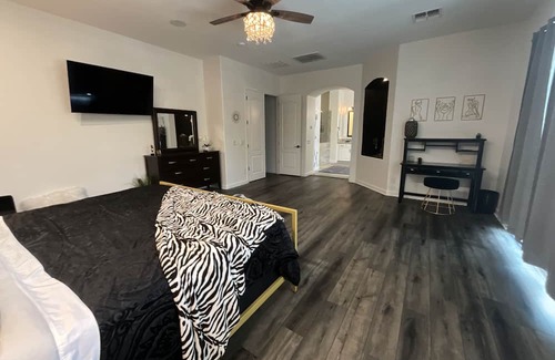 Chandler House | Elegant Montage Family Estate. Step into our chic estate, a designers dream.