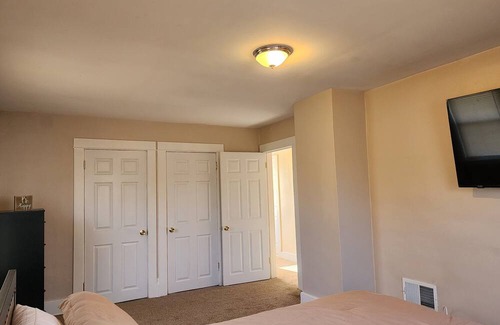 Dayton House | Spacious, Modern Home With Coffee Bar Available in Dayton