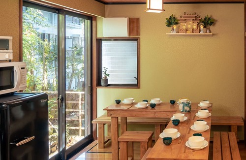 Atami House | Geisha House Atami. Groups up to 10. Comfort inspired by geisha tradition.