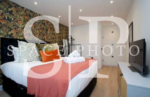 Uxbridge South Apartment | Enchanted Greenery: 3BR w/Lush Garden and Game Room