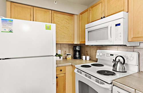 Kahana Condo | My Perfect Stays New Listing: Mar 16-Apr 1 $199