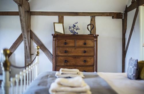 Westbrook Court House | Large 6 bedroom holiday home close to Hay on Wye - with incredible views