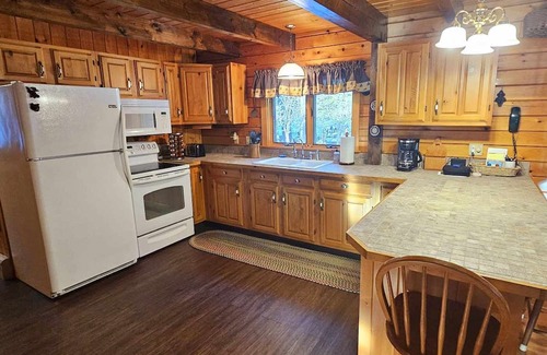 Beaver Cove Cabin | Little Moose Lodge: A Serene Lakeside Getaway for Your Ultimate Maine Retreat