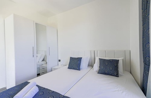 Seki Apartment | Residence w Balcony and Shared Pool 7 min to Coast