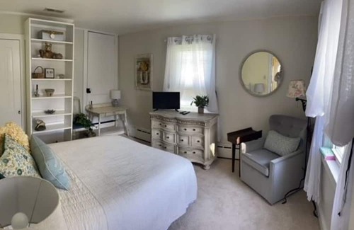 Darlington Other | Old World Charm that will sleep 6