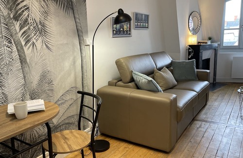 Dreux Apartment | Dreux #6 - Charming studio under the roof