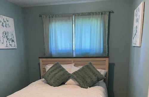 Thunder Bay House | Spacious and comfy 4 bedroom home!