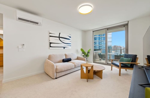 Ala Moana Condo | Luxury Ocean View1bed/1bath - Sky Ala Moana 3305