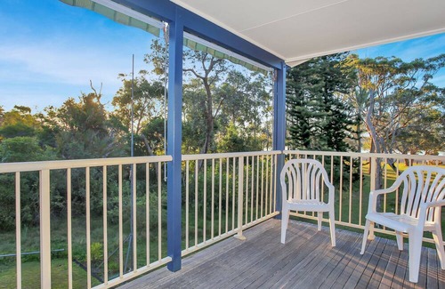 Winda Woopa House | Peaceful Dwelling: Hawks Nest Beach House - Your Ideal Family Retreat Just Steps from Jimmy's Beach!