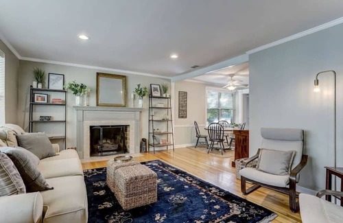 Miramar House | Historic SanMarco Hideaway for 4