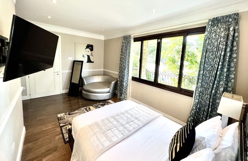 Port of Spain Apartment | Pandora Luxury Home in POS: Queen Guest Room