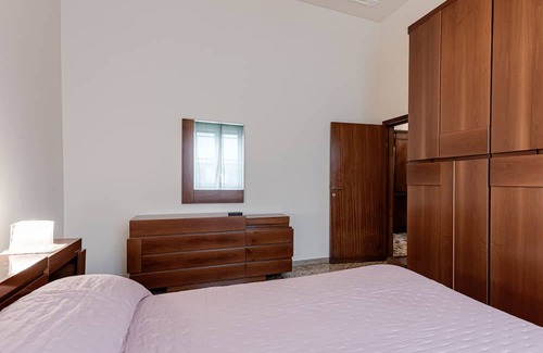 Peretola Apartment | Apartment 'Firenze' with Shared Garden and Wi-Fi
