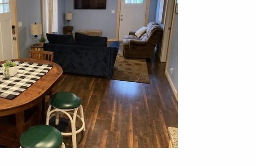 Mears Cabin | 2Bd/1Ba Cozy Cabin near ORV and Wineries with Wi-Fi