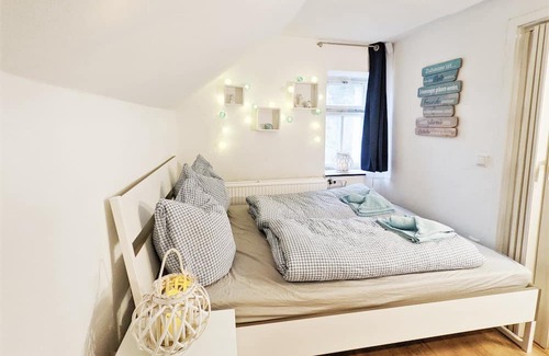 Sebnitz Apartment | Urlaubsidylle mit Pool&terrasse · H6