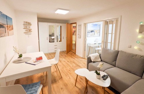 Sebnitz Apartment | Urlaubsidylle mit Pool&terrasse · H6