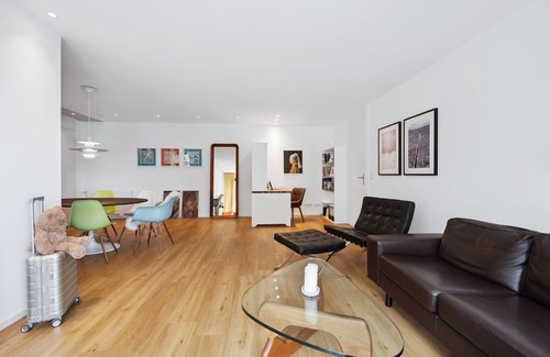 Boeblingen Apartment | Artistic 2BR Apartment "TULIP" I Netflix I Parking I Home office I Balcony