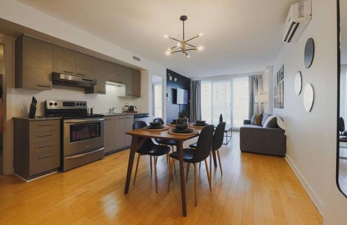 Ahuntsic Apartment | Acadie District 1-Bedroom Condo