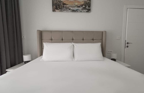 Antalya City Centre Apartment | Charming and Central Flat near Beach in Muratpasa