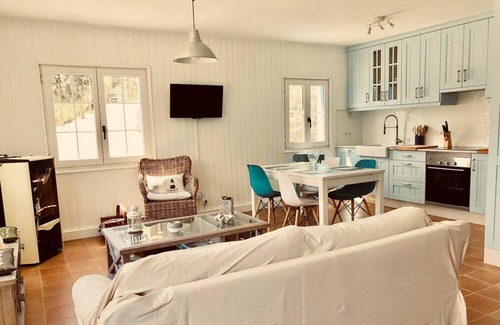 Ortigueira House | The Cliffs - Surf Lodge Esteiro