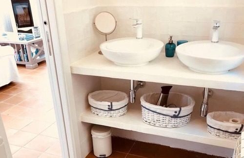 Ortigueira House | The Cliffs - Surf Lodge Esteiro