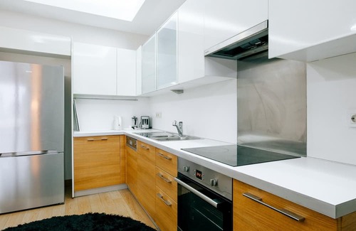 Atasehir Apartment | Sleek Residence with View 6 min to Brandium Mall