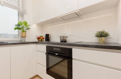 Bielany Apartment | Loft Apartment With Parking by Renters