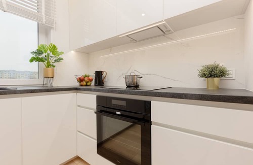 Bielany Apartment | Loft Apartment With Parking by Renters