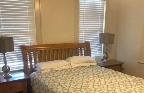 Murray Hill House | 3/1 Historic Charmer in Murray Hill with Laundry