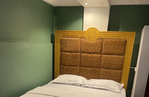 Limbe Apartment | "Experience Comfort and Hospitality at Our Charming Guest House"