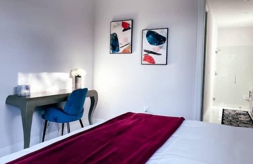 Rural Estates Apartment | 3 Bedroom 767814 by Houzlet