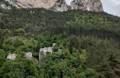 Mostuejouls Apartment | Gorge du Tarn Millau Gite Prestige Soleileau spa Sauna Hammam