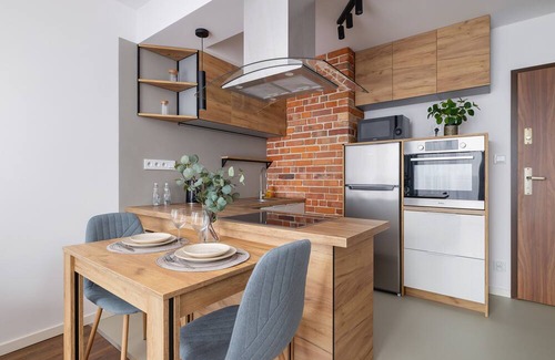 Czyzyny Apartment | Elegant Apartment Kraków by Renters