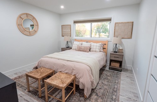 Penngrove House | Take the time to relax at our remodeled peaceful parcel located in Penngrove, CA