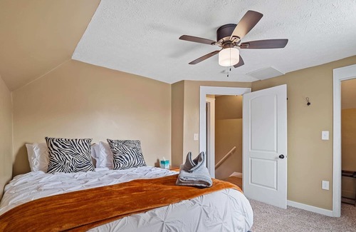Berea House | River Dog | Entire House | Pet Friendly