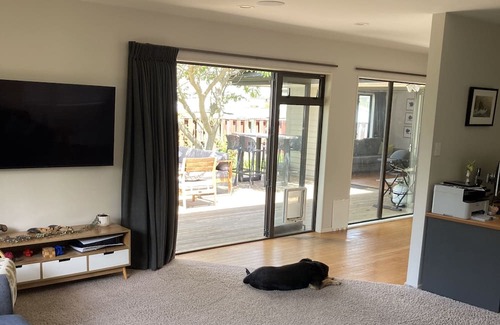 Tahunanui House | Spacious House on Parkers
