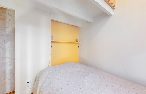 Centre Ville House | Make the most of this simple vacation home in Niort, the gateway to the Marais Poitevin Regional Nat