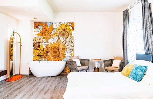 Saipan Hotel | Seabreaze Garden
