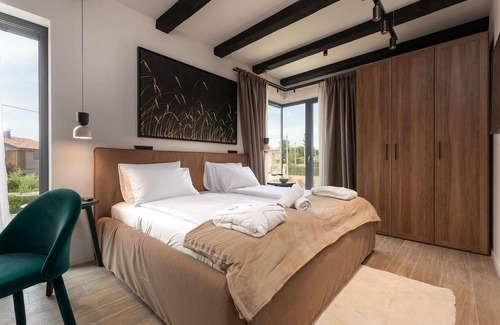 Kadumi House | Villa Pedena, modern villa for 8 guests with pool and wellness only 6 km from the town of Porec and